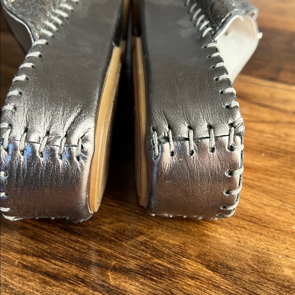 La Plume Jen Rhinestone Leather Slide 39 Silver Like New - Picture 7 of 10